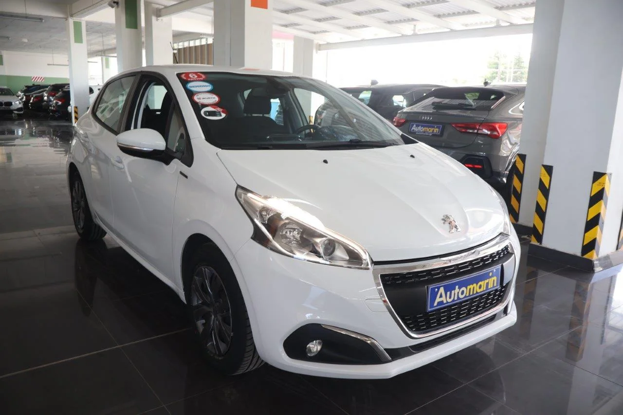 View 4 - Peugeot 208 - 2018