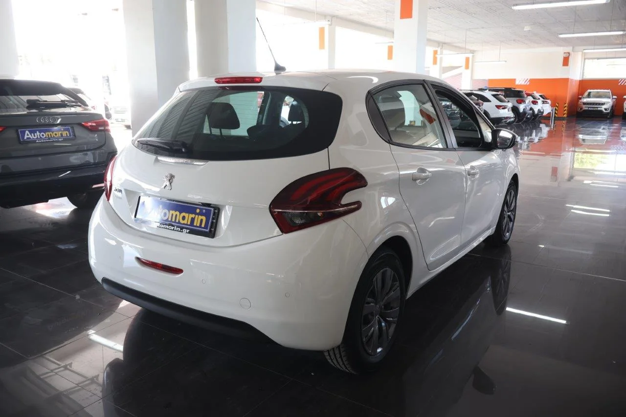 View 5 - Peugeot 208 - 2018