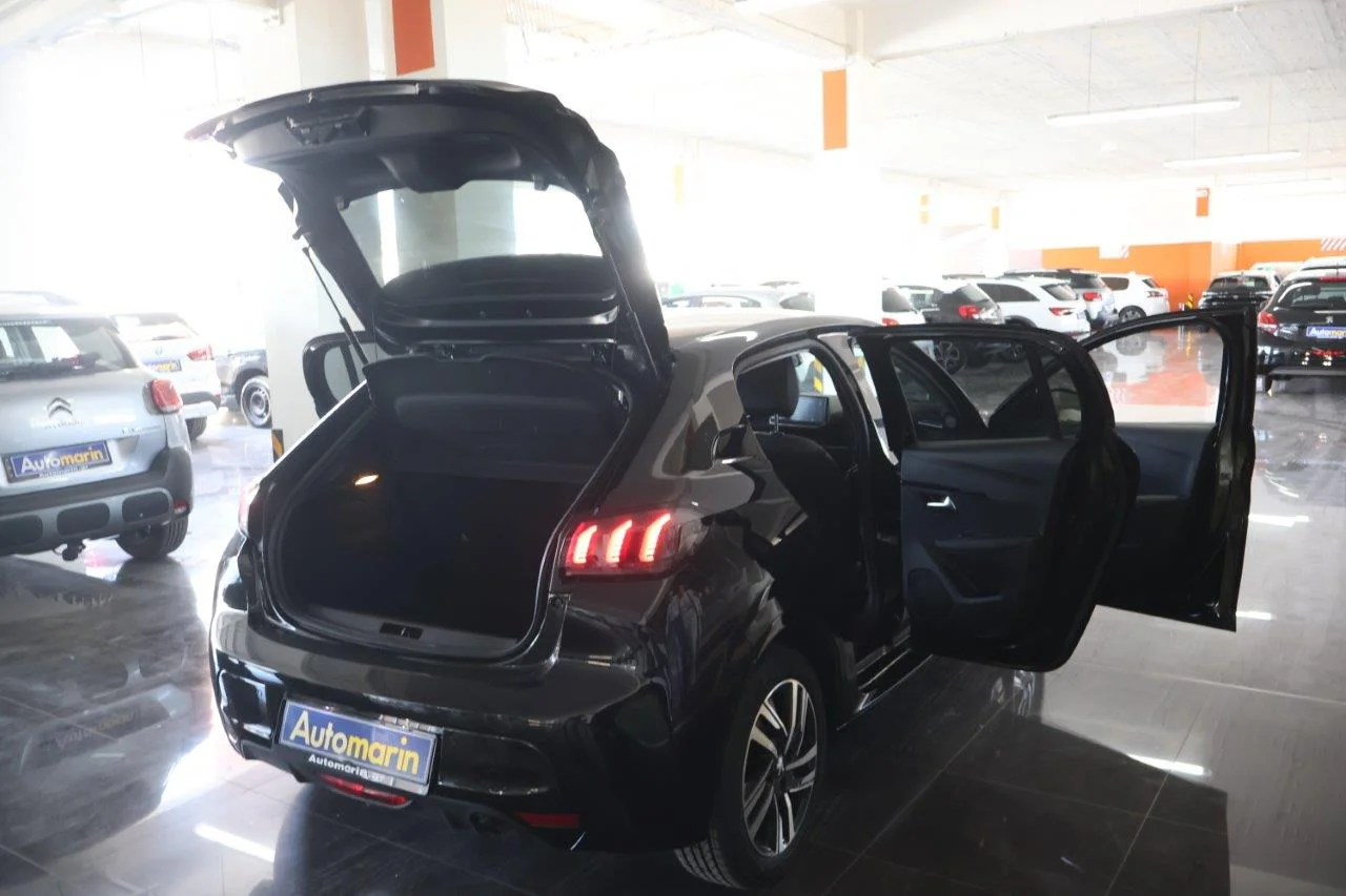 Peugeot 208 - View model 7