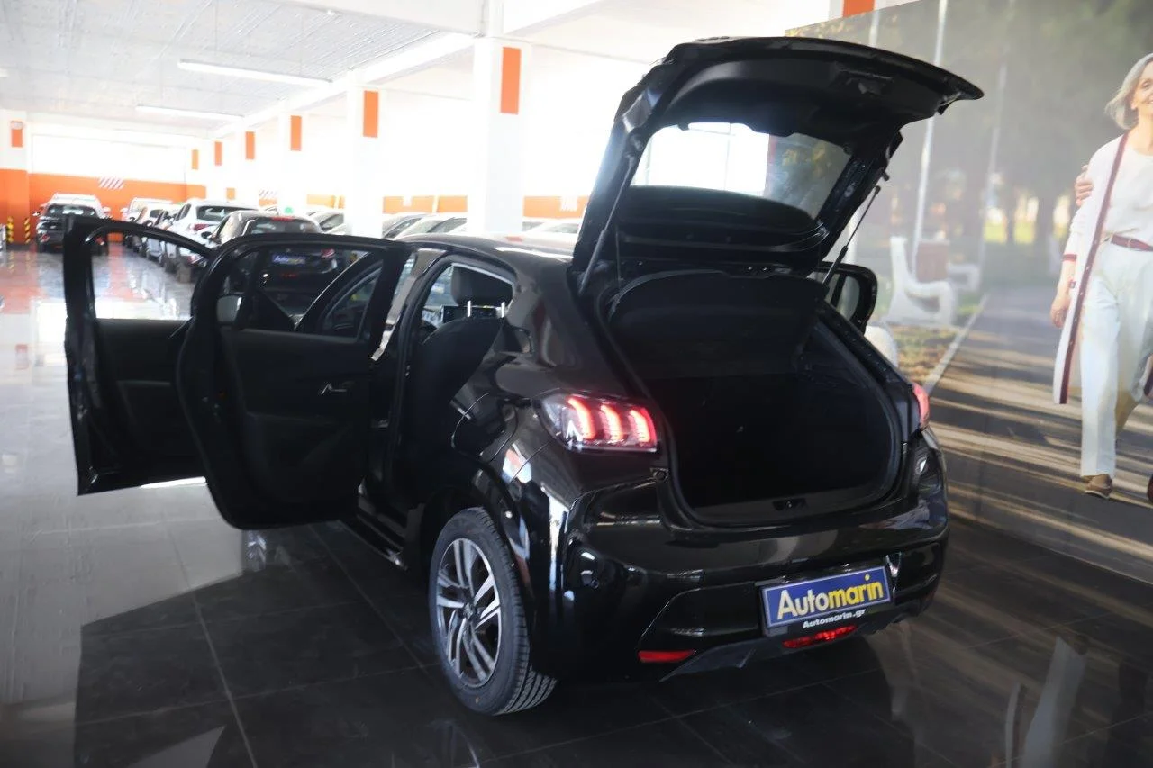 Peugeot 208 - View model 9