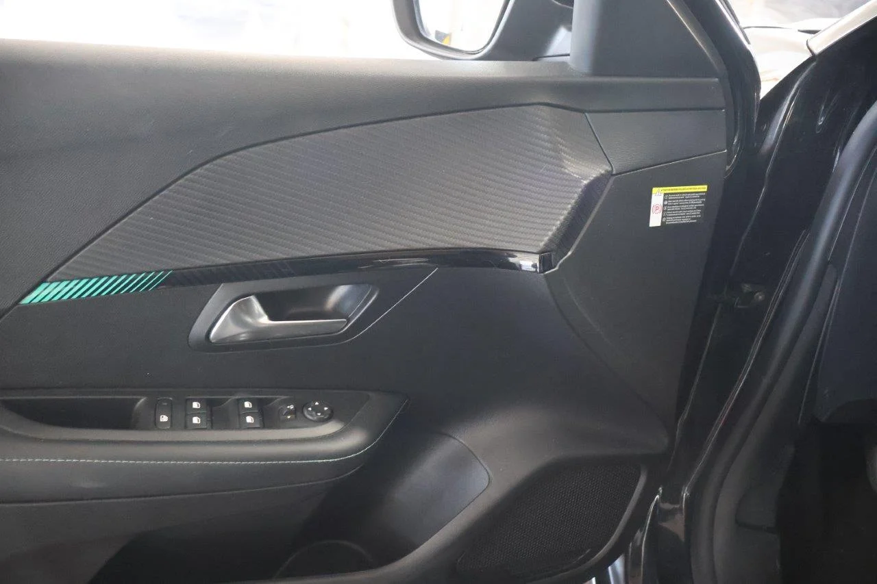 Peugeot 208 - View model 33