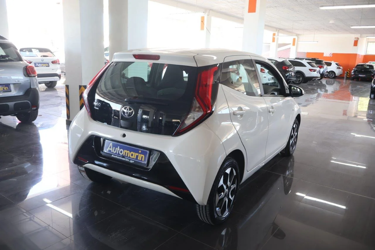 View 5 - Toyota Aygo - 2020