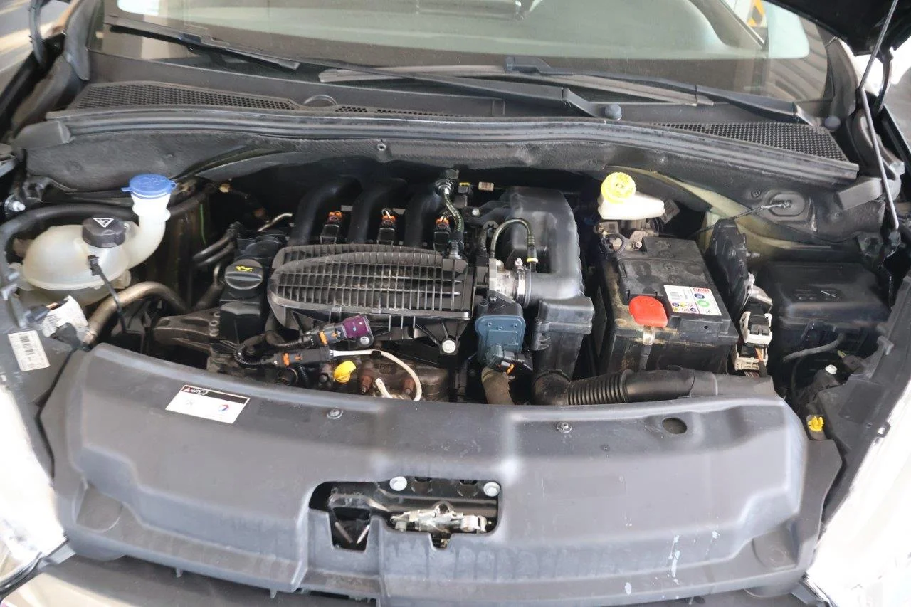 Peugeot 208 - View model 21
