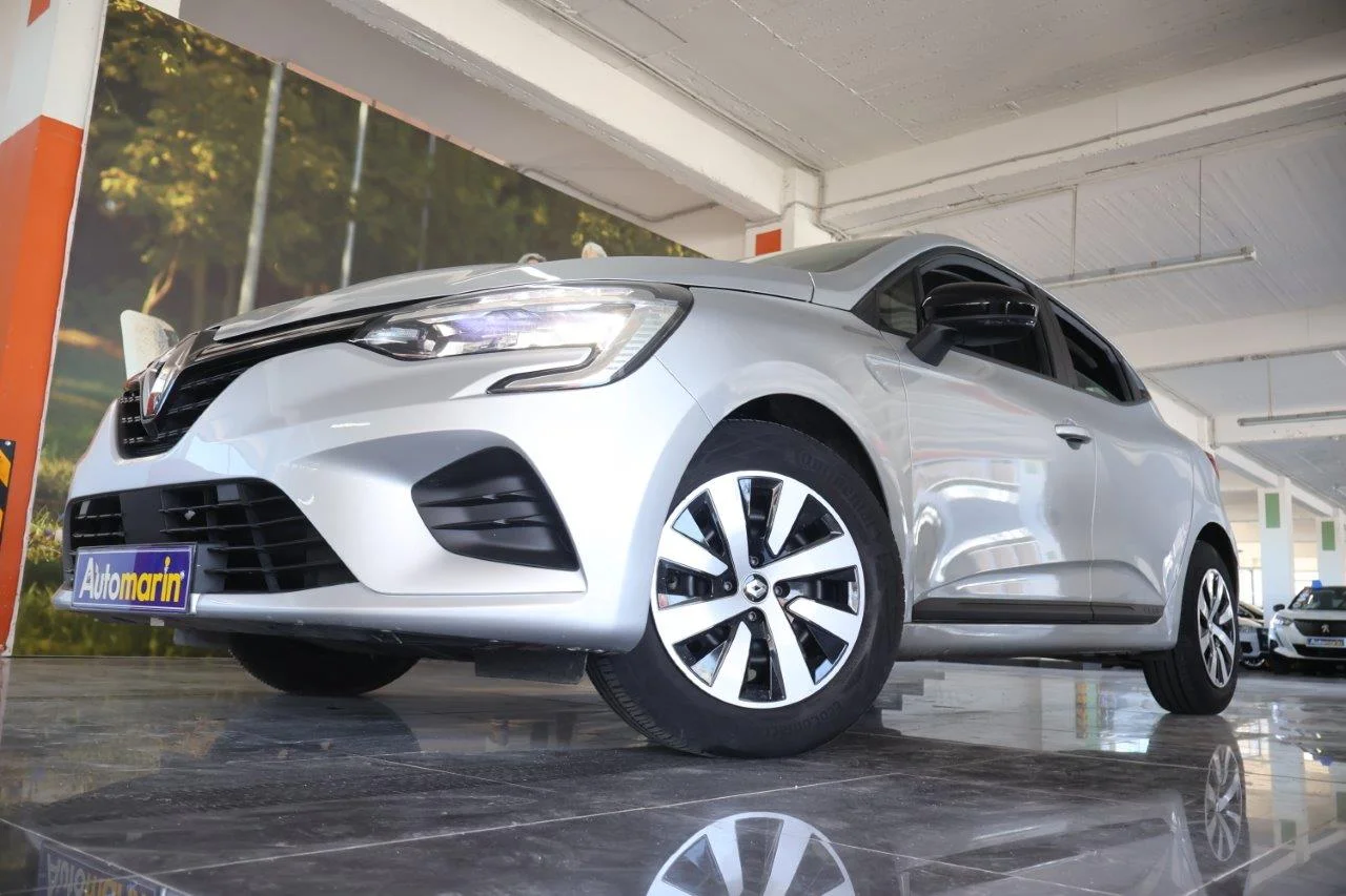 View 2 - Renault Clio - 2023