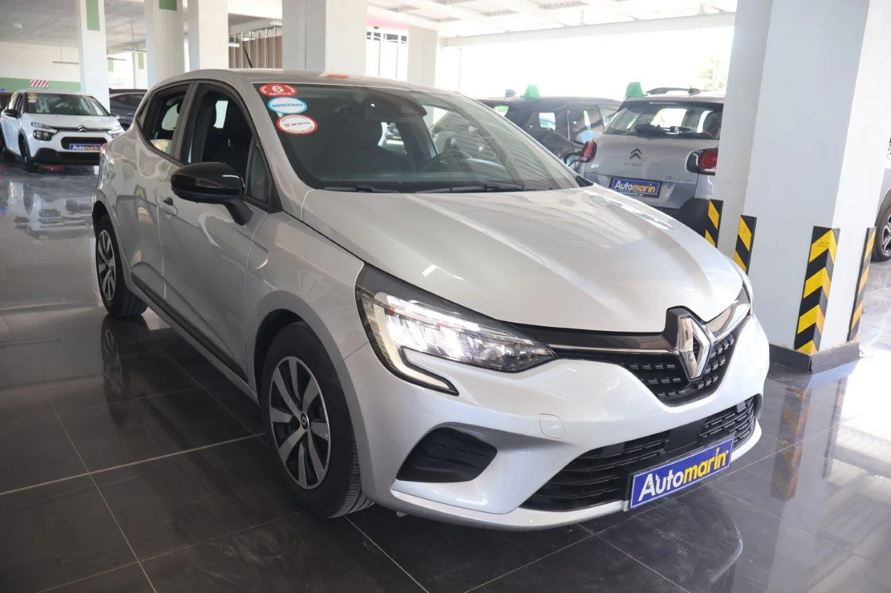 View 4 - Renault Clio - 2023