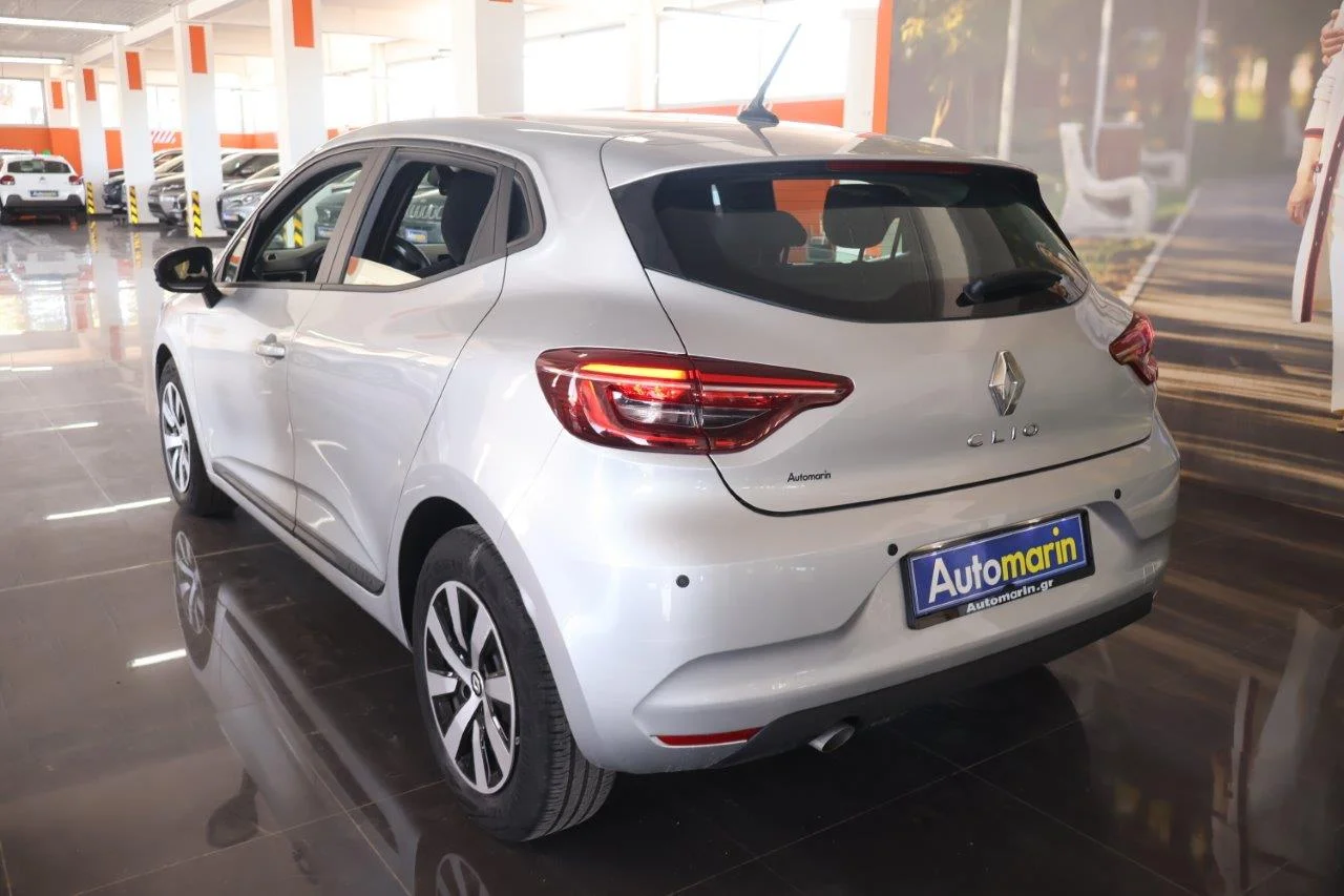 Renault Clio - View model 6