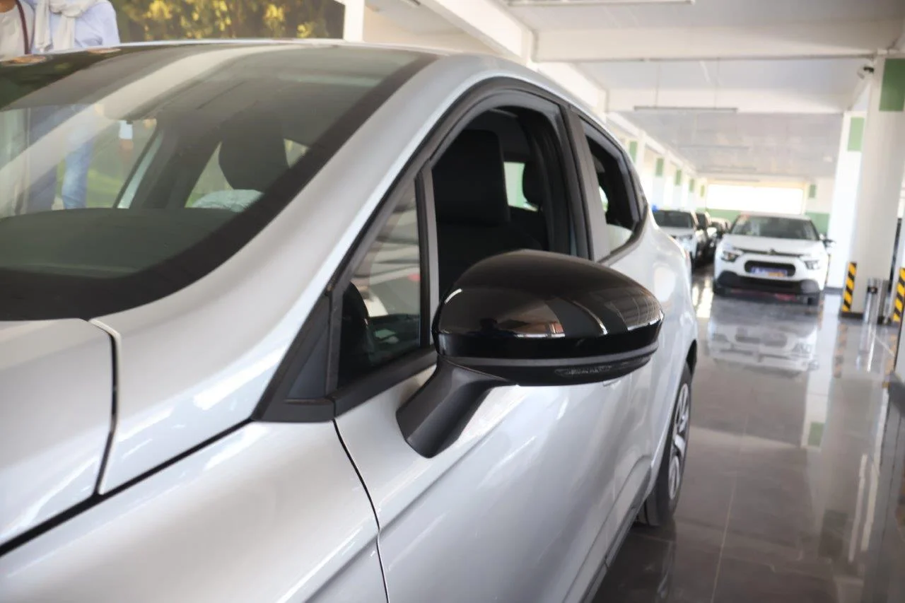 Renault Clio - View model 14