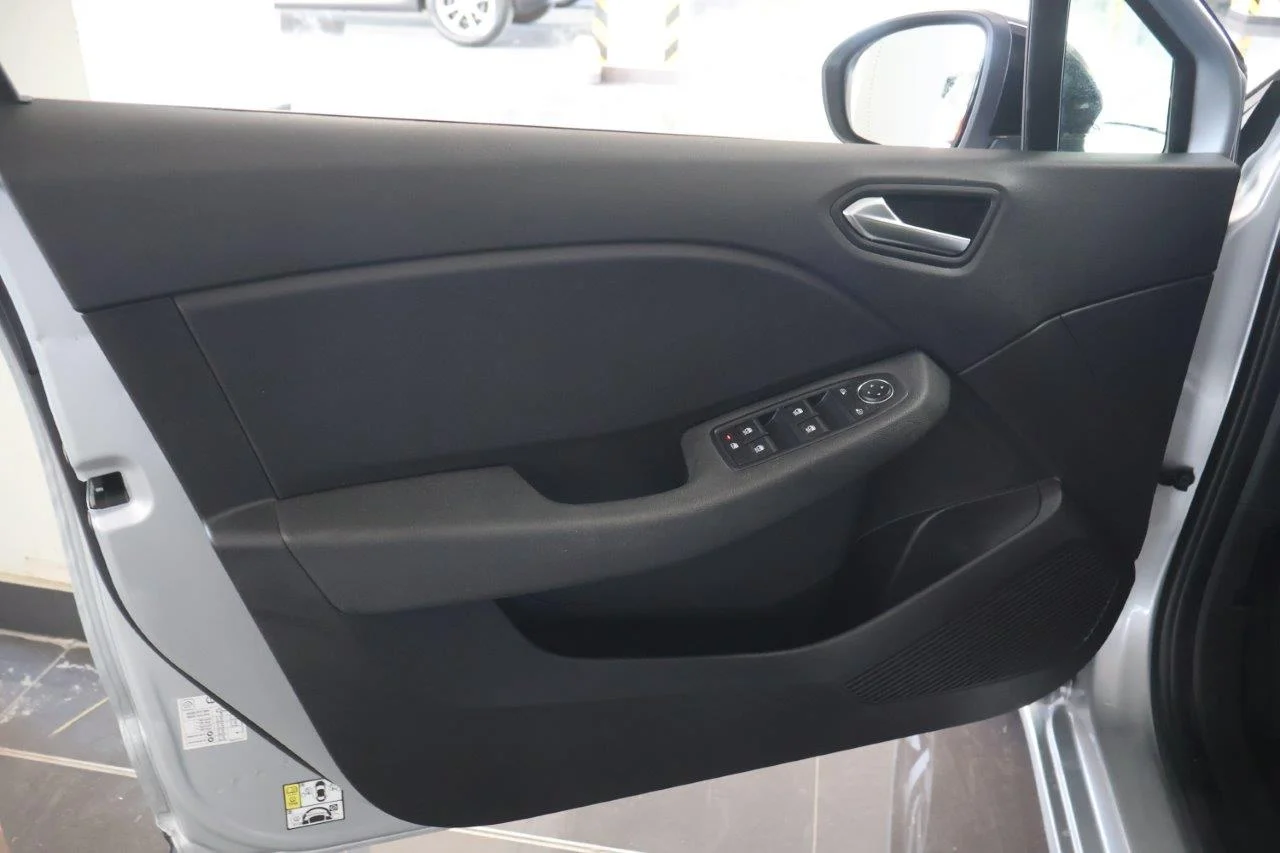 Renault Clio - View model 30