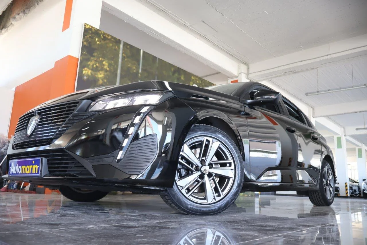 View 2 - Peugeot 308 - 2022