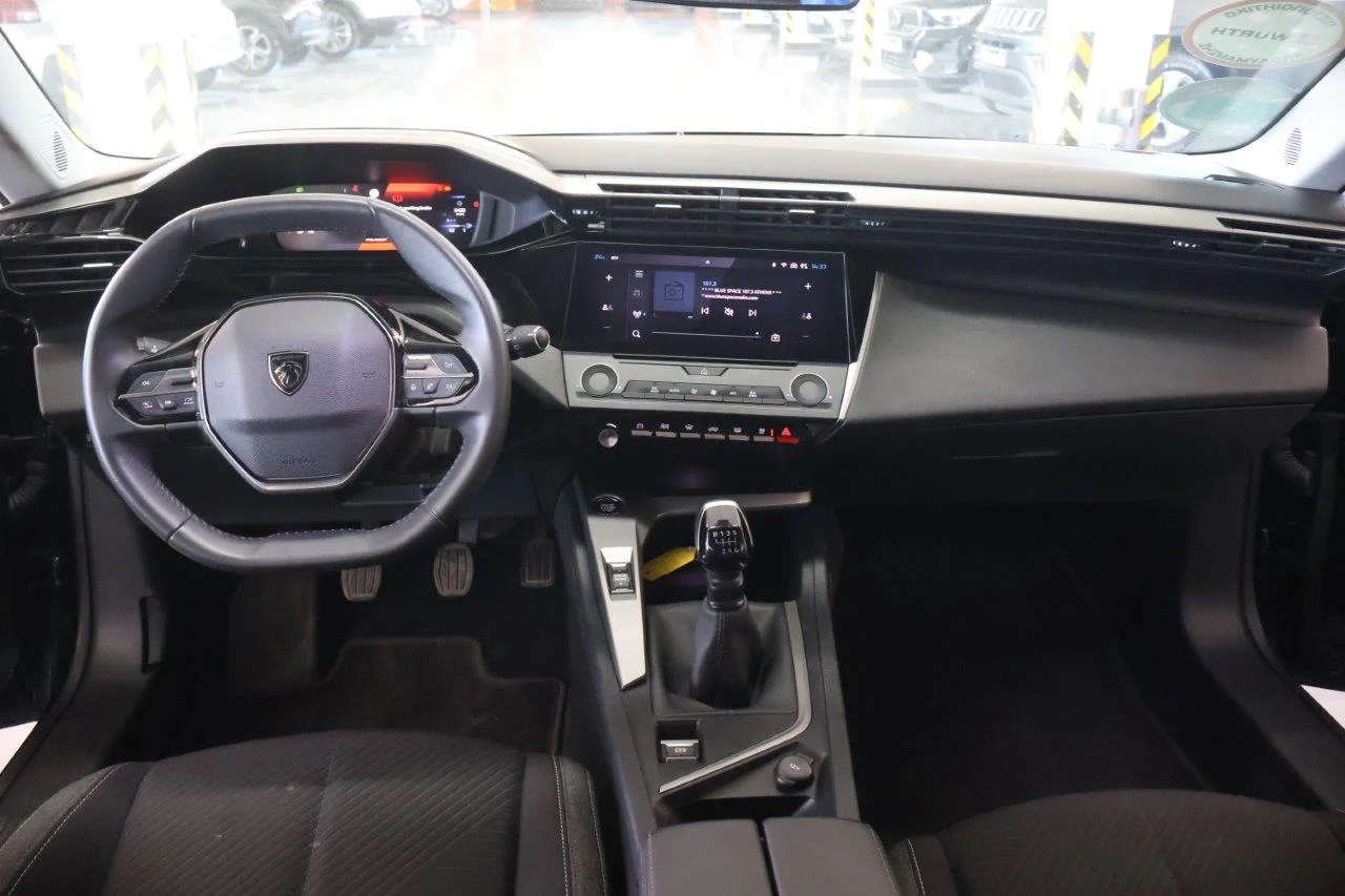 Peugeot 308 - View model 22