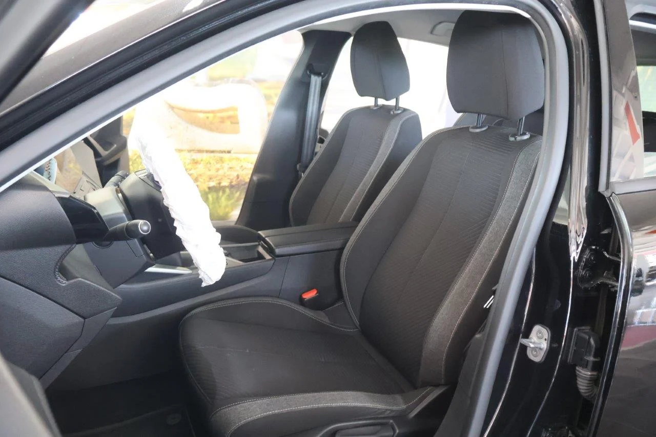 Peugeot 308 - View model 23