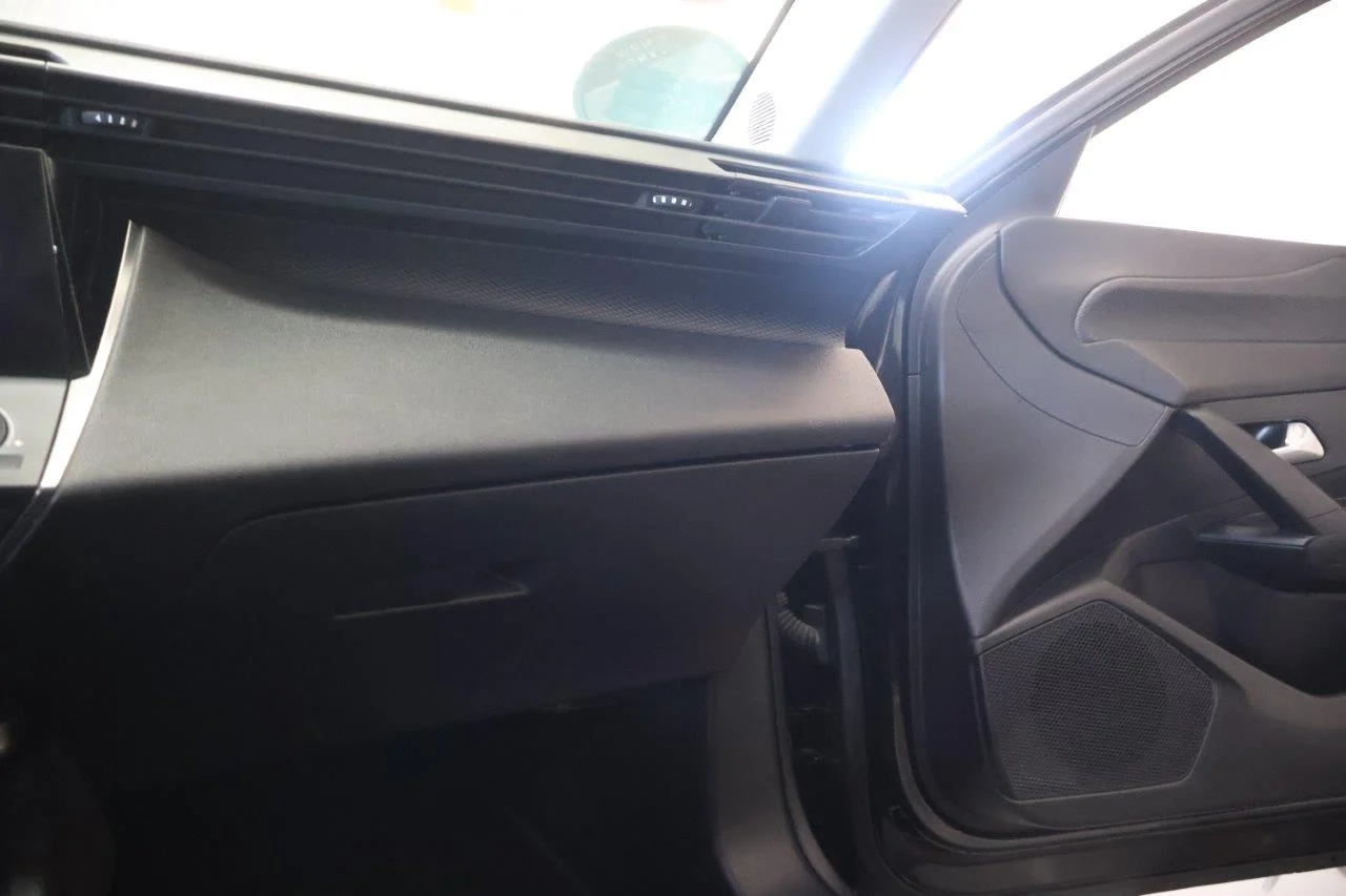 Peugeot 308 - View model 30