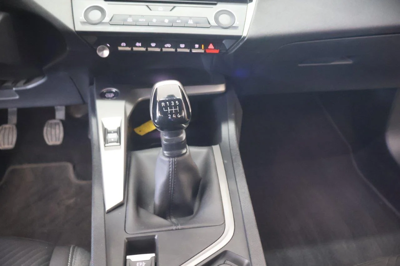 Peugeot 308 - View model 31