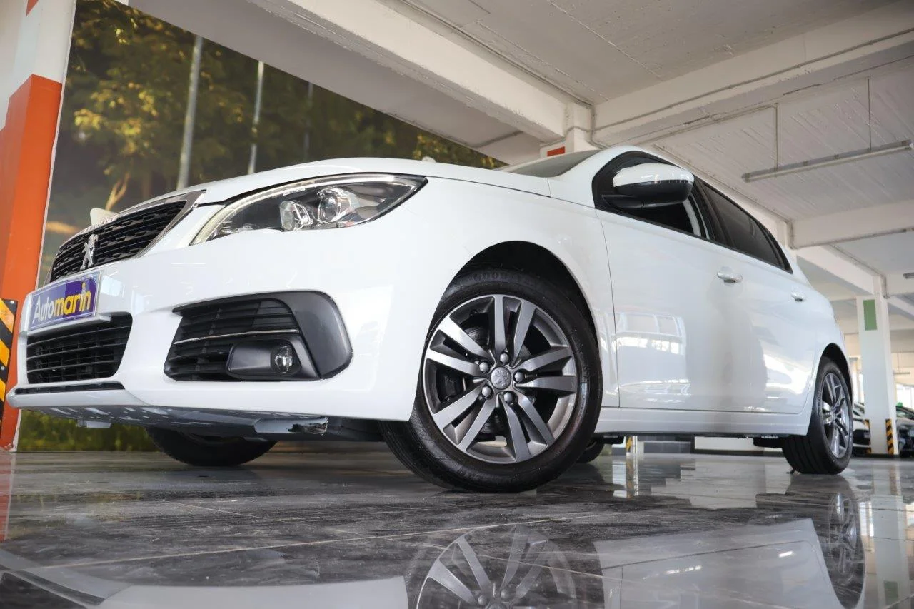 View 2 - Peugeot 308 - 2019