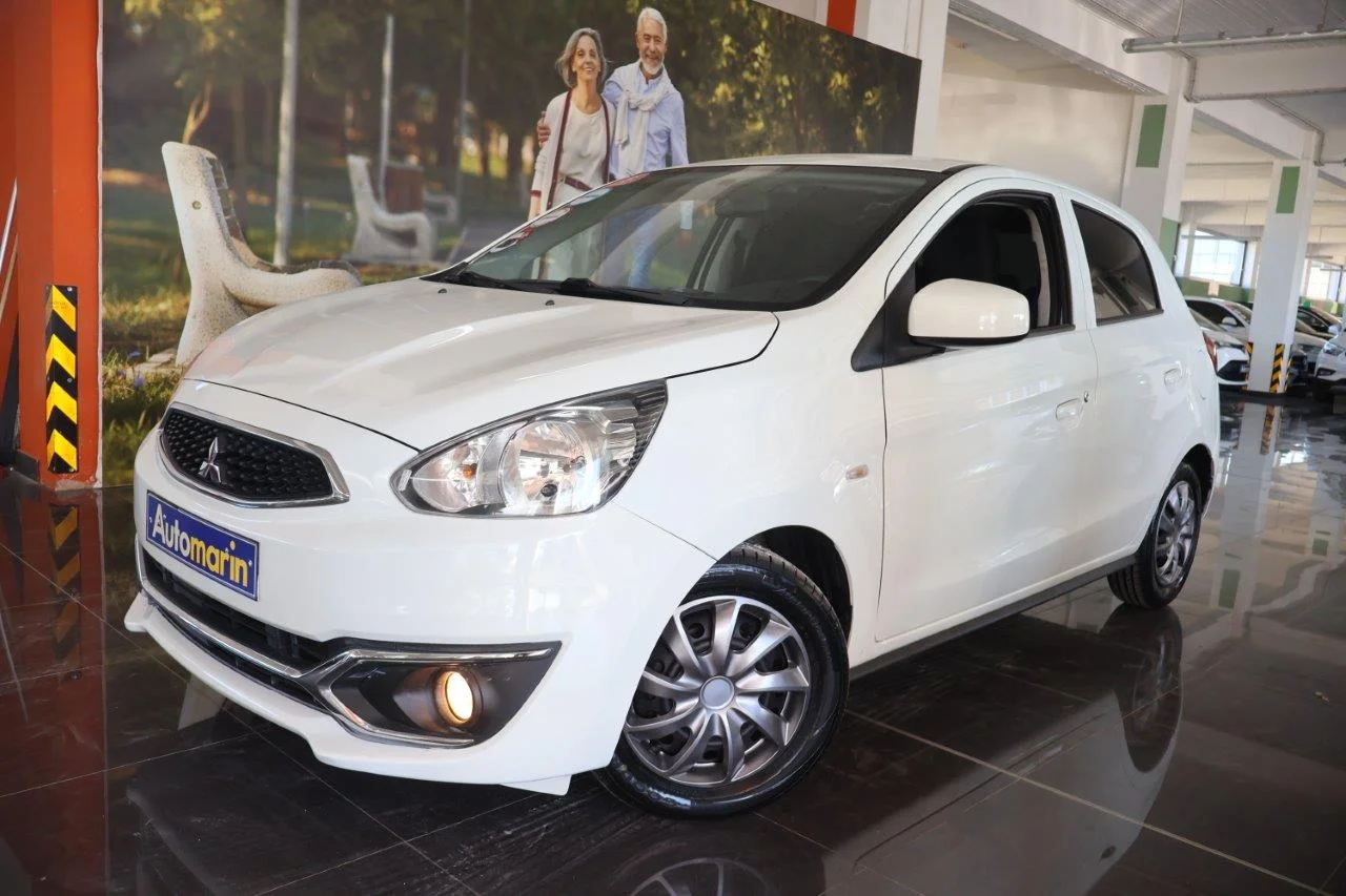 View 1 - Mitsubishi Space Star - 2020