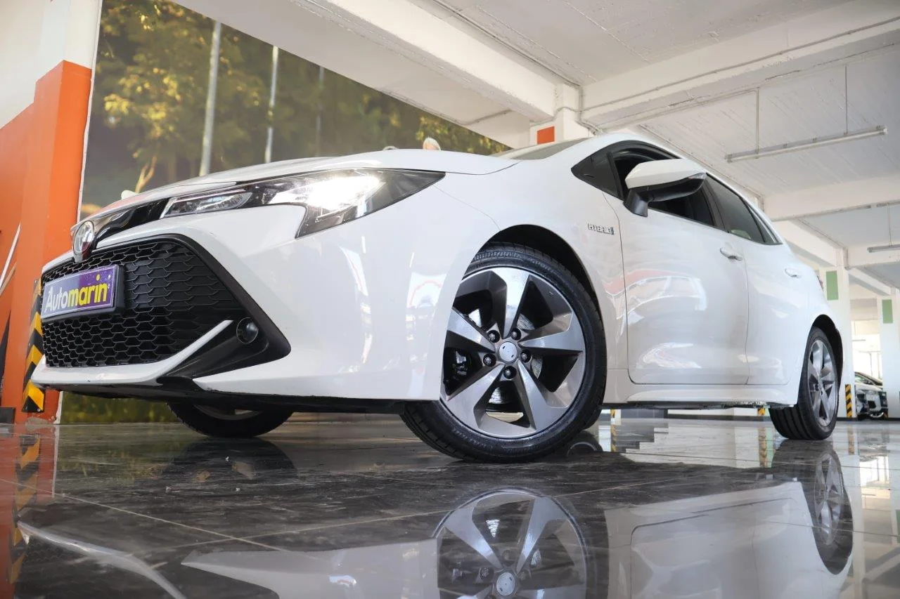 View 2 - Toyota Corolla - 2021