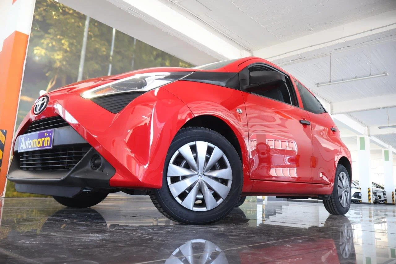 View 2 - Toyota Aygo - 2020