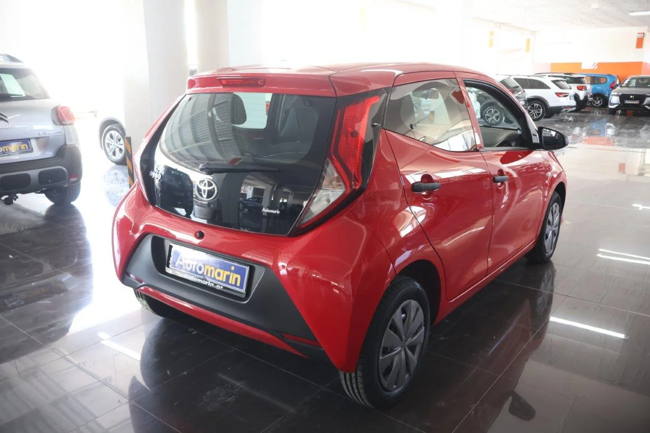 View 5 - Toyota Aygo - 2020