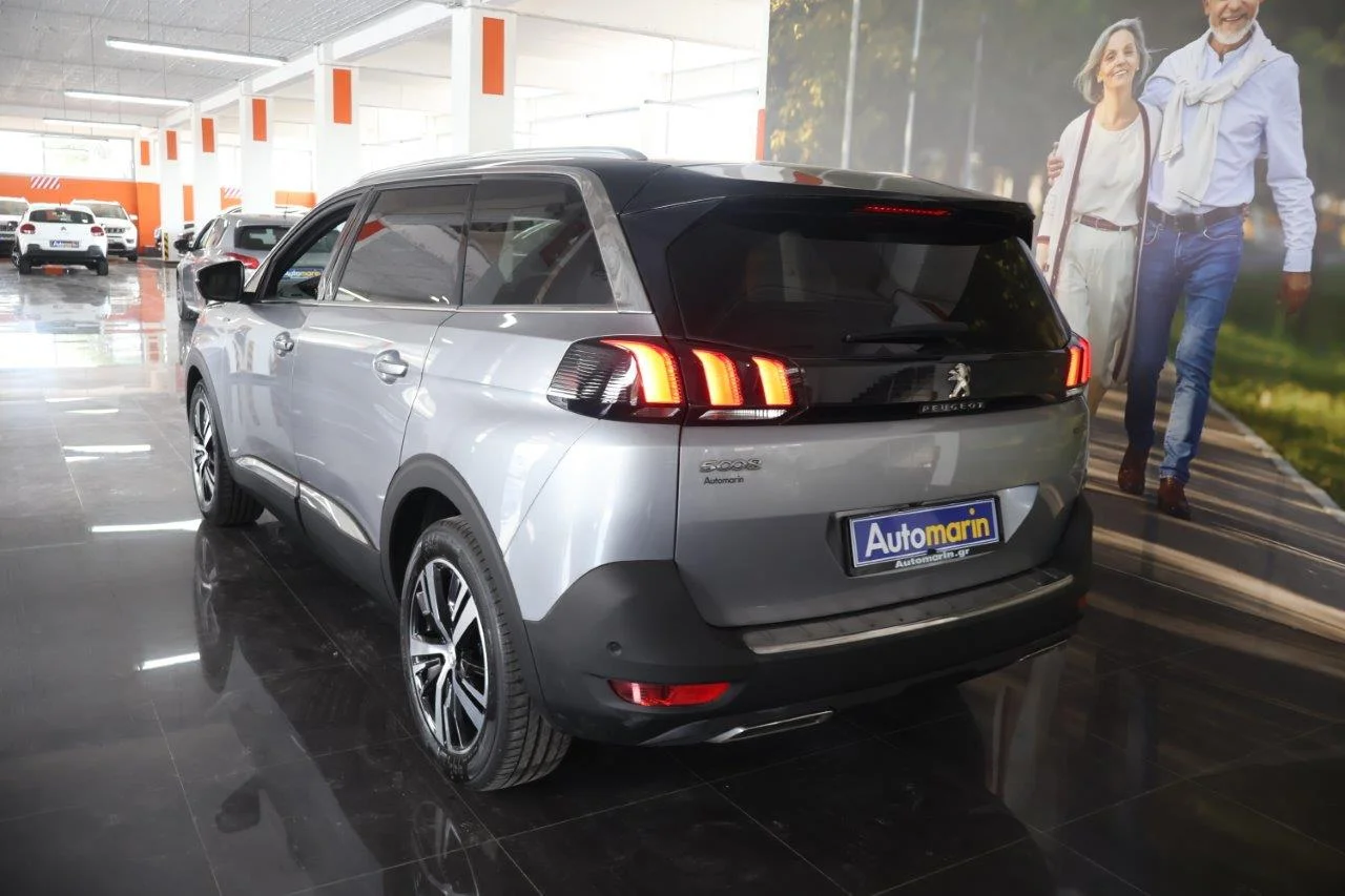 Peugeot 5008 - View model 6