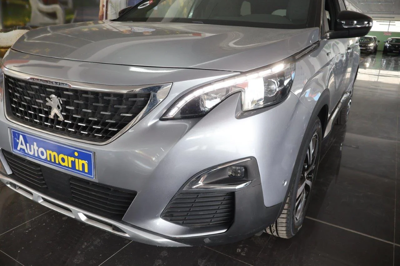 Peugeot 5008 - View model 17