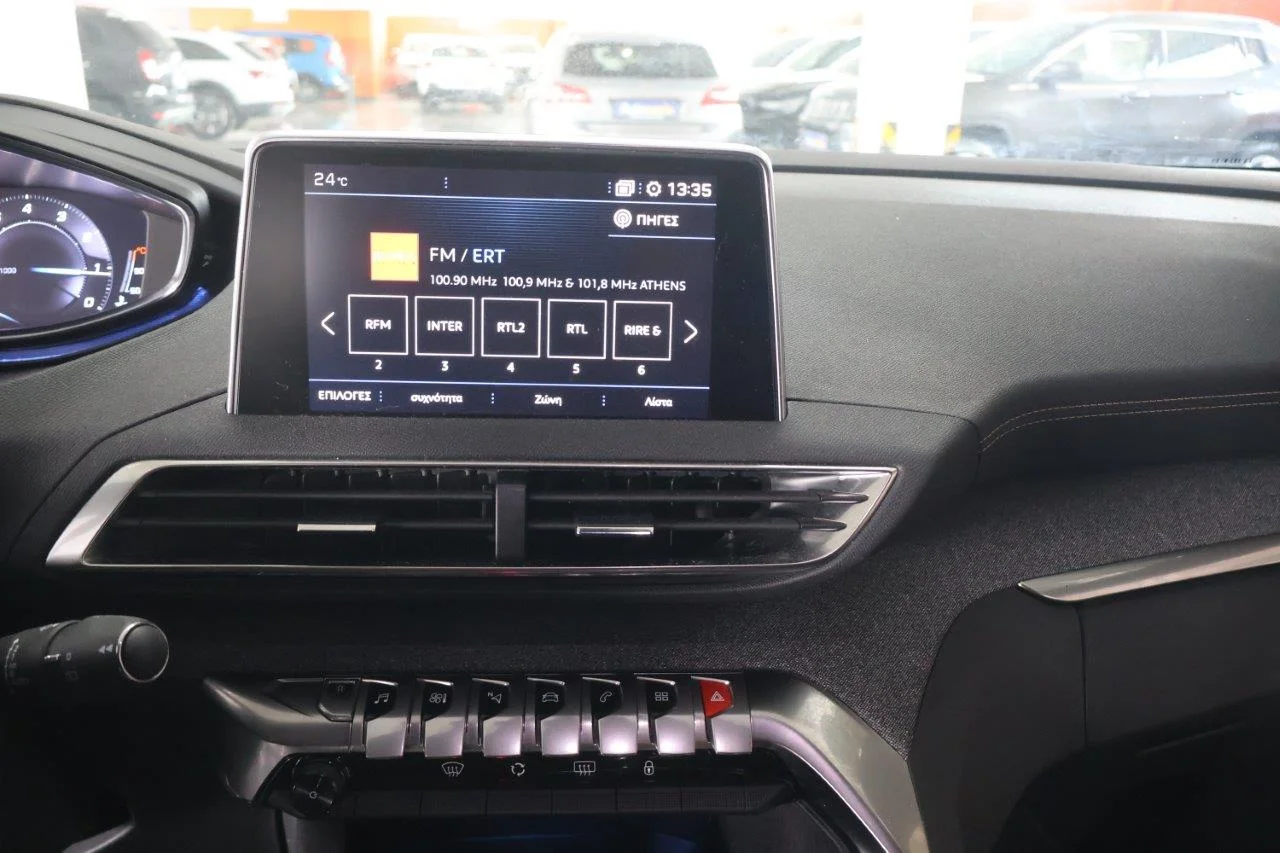 Peugeot 5008 - View model 31