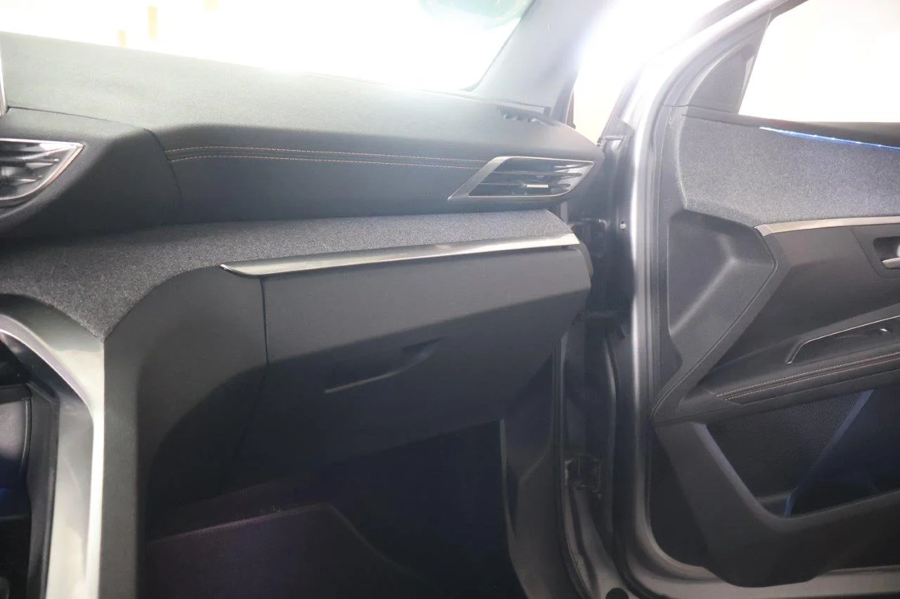 Peugeot 5008 - View model 34