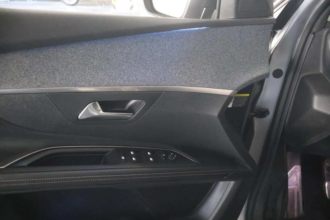Peugeot 5008 - View model 37
