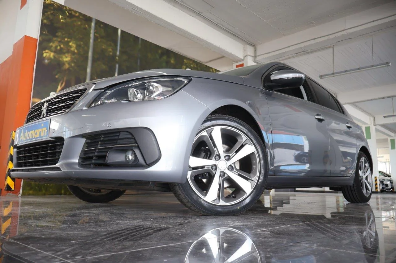 View 2 - Peugeot 308 - 2020