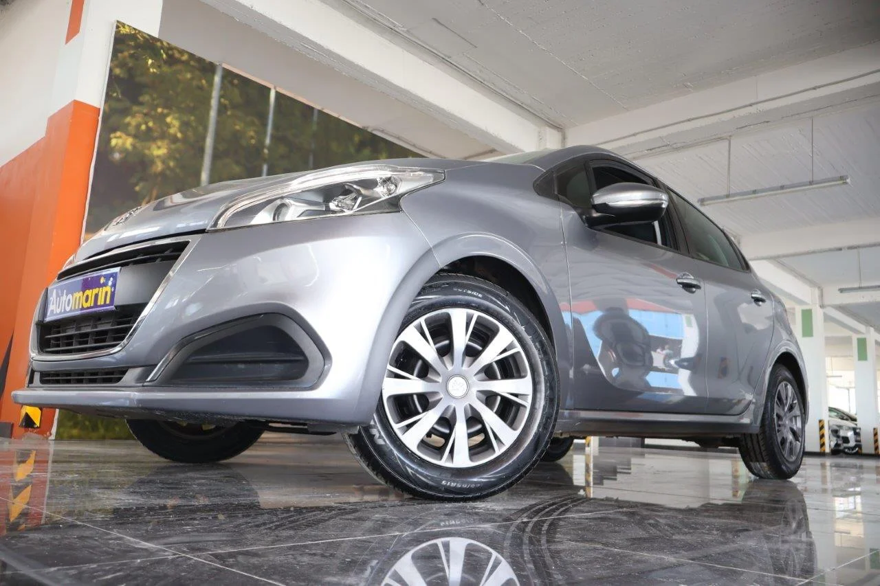 View 2 - Peugeot 208 - 2019