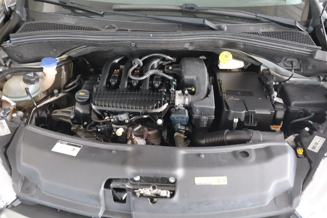 Peugeot 208 - View model 22