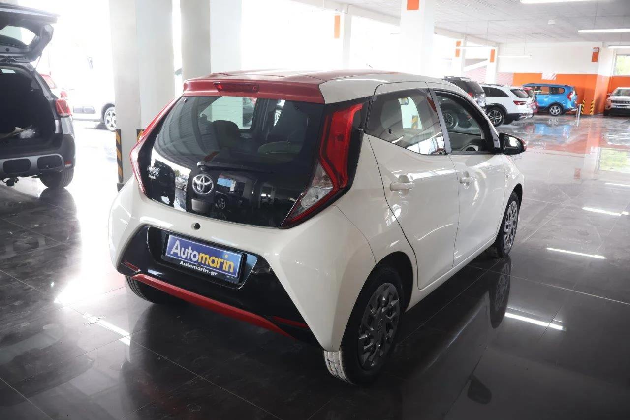 View 5 - Toyota Aygo - 2020