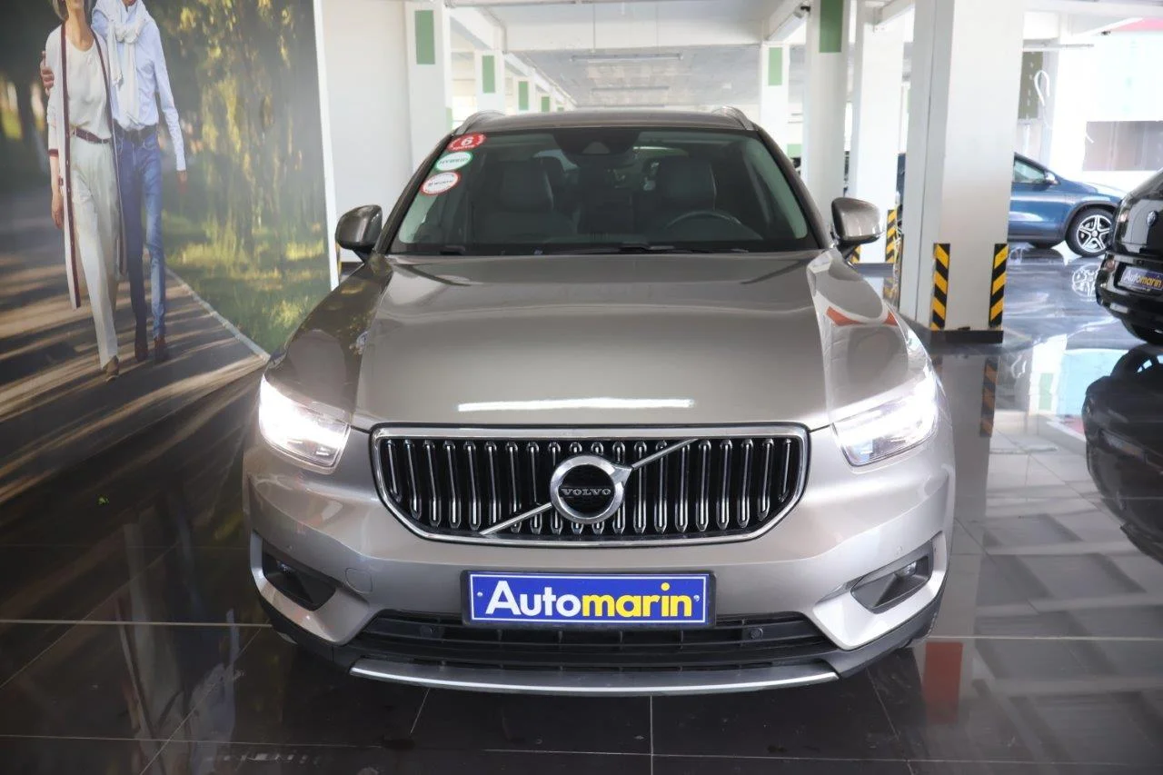 View 3 - Volvo XC40 - 2021