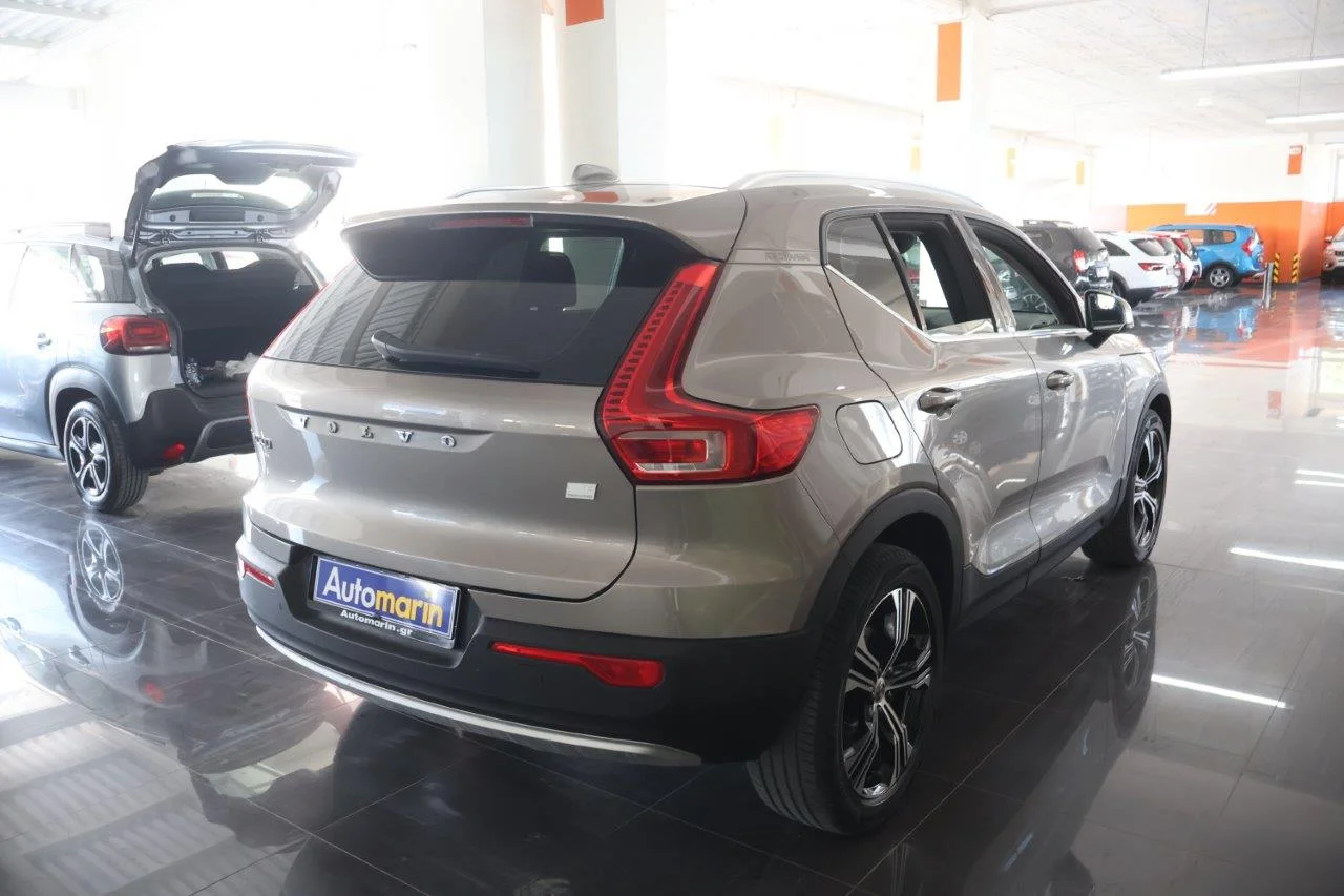 View 5 - Volvo XC40 - 2021