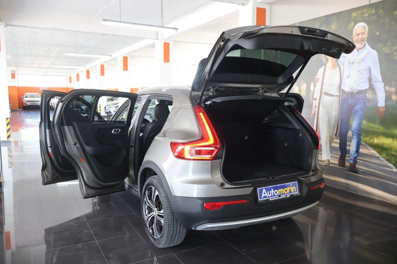 Volvo XC40 - View model 9