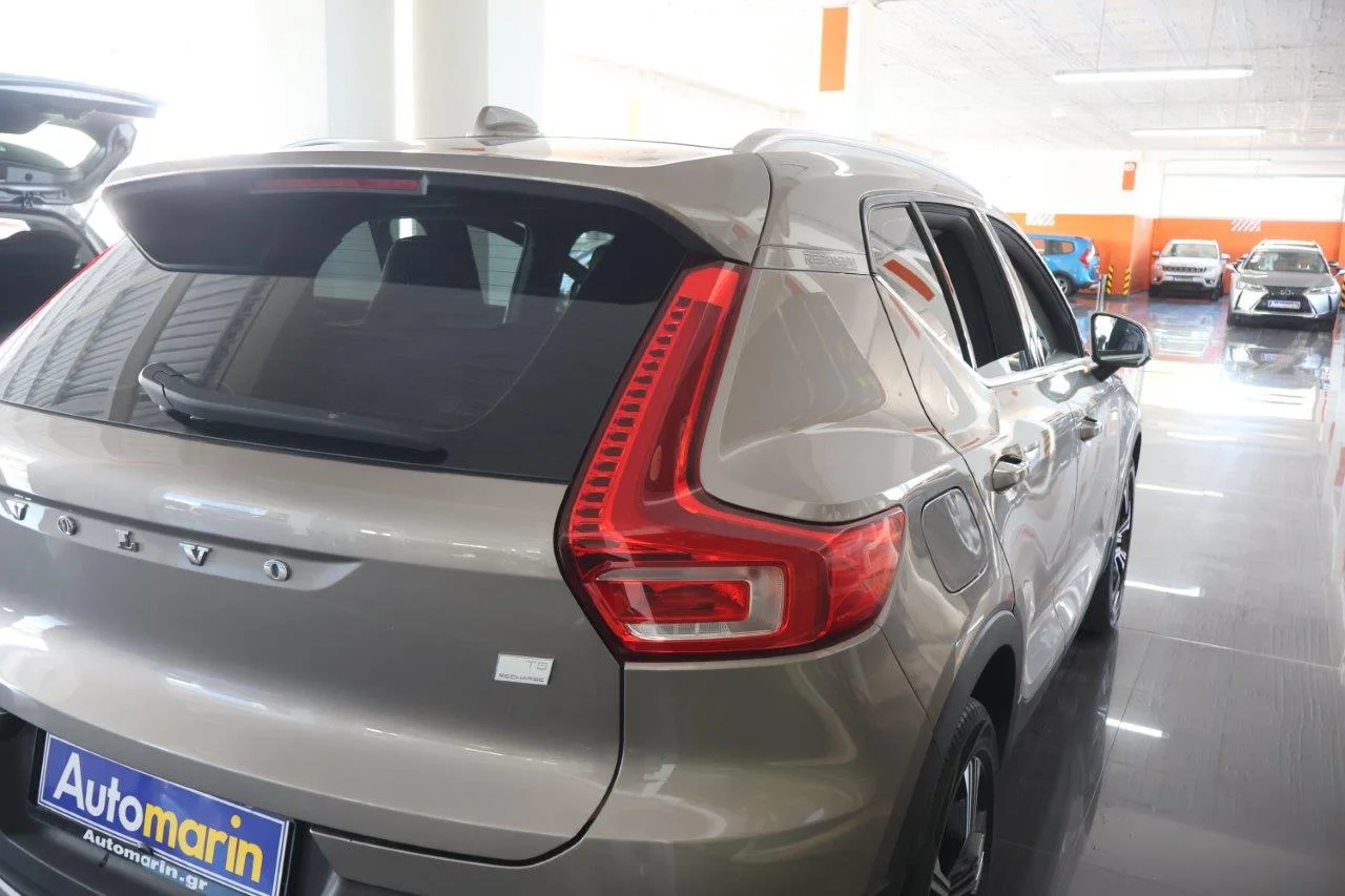 Volvo XC40 - View model 12