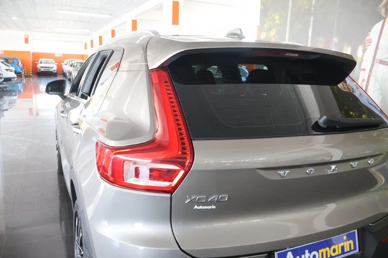 Volvo XC40 - View model 13