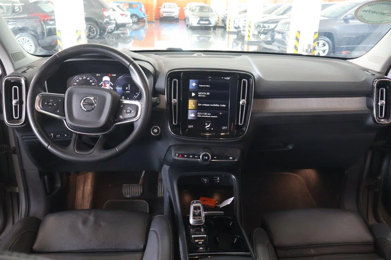 Volvo XC40 - View model 23