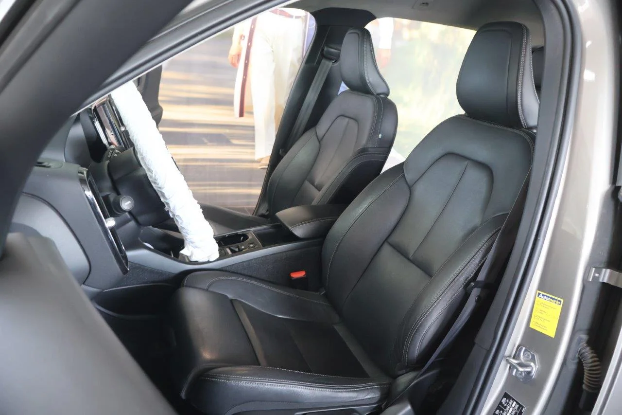 Volvo XC40 - View model 24