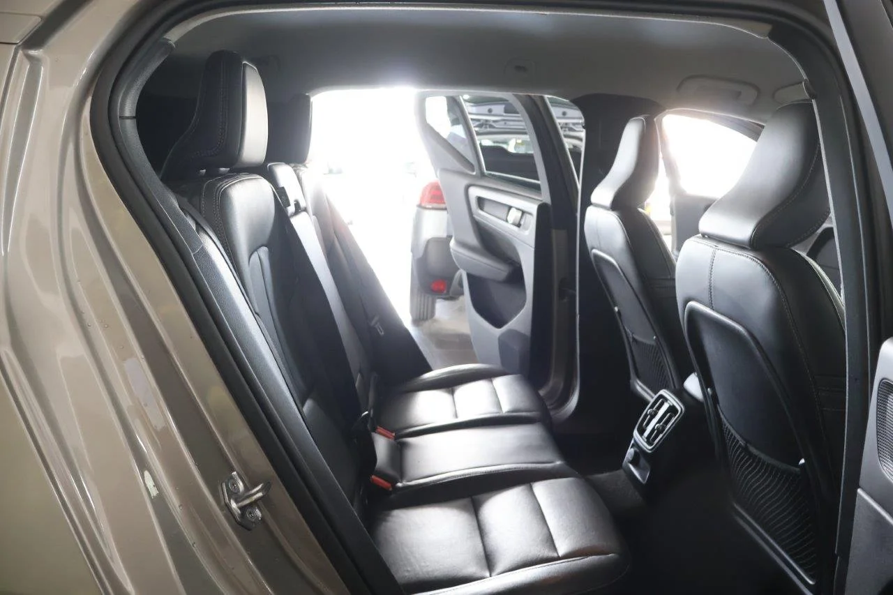 Volvo XC40 - View model 29