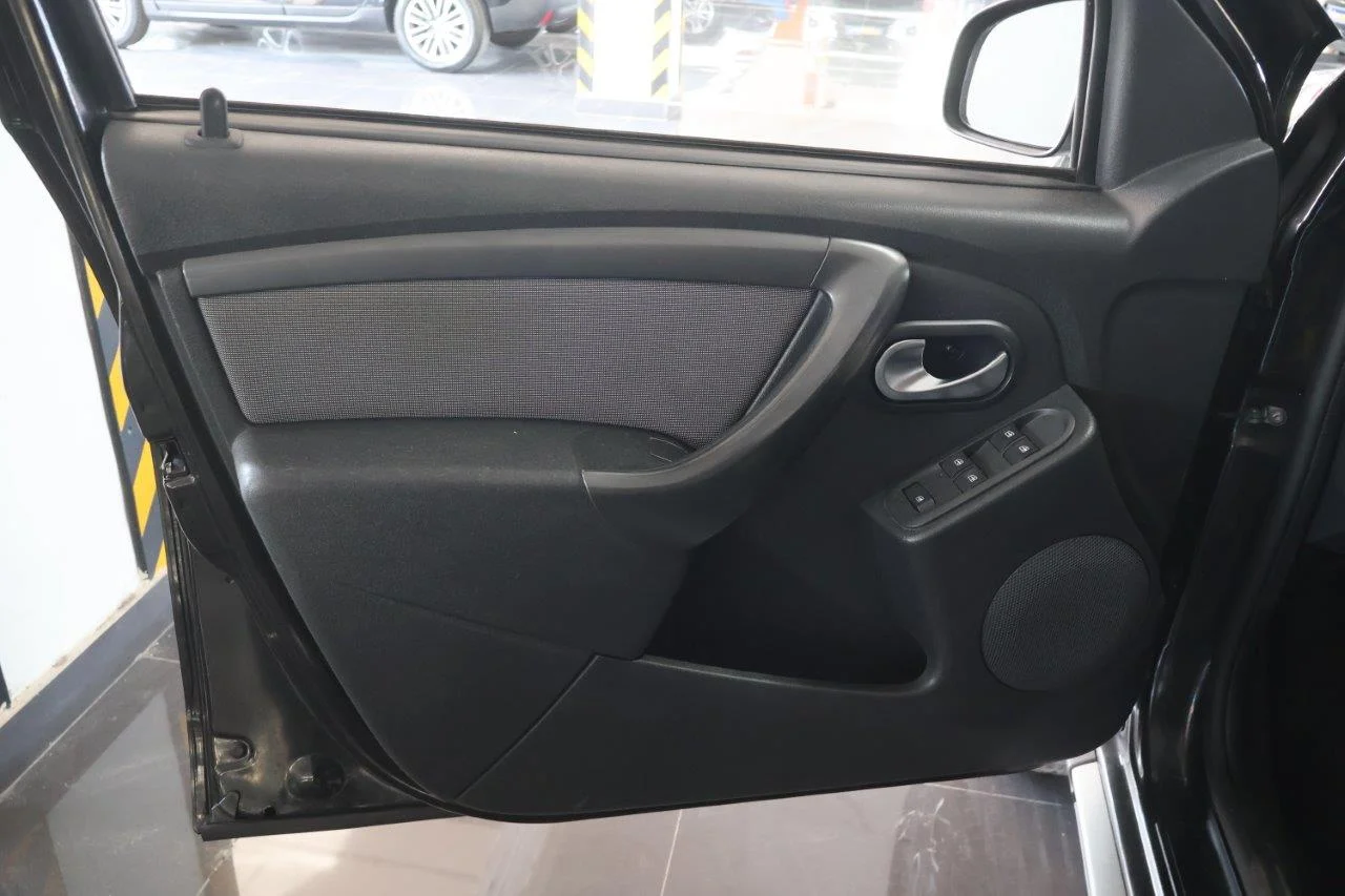 Dacia Duster - View model 32