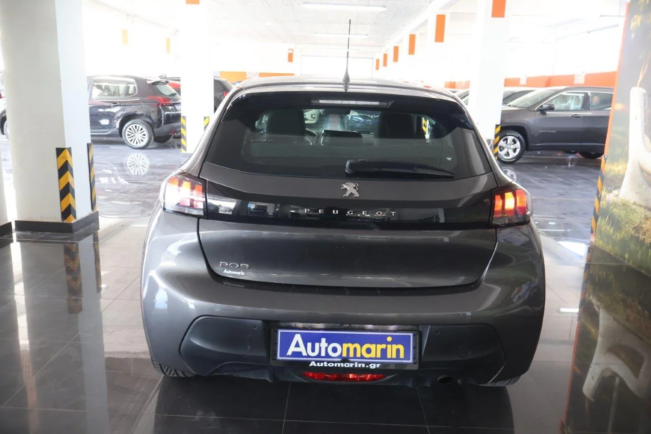 Peugeot 208 - View model 5