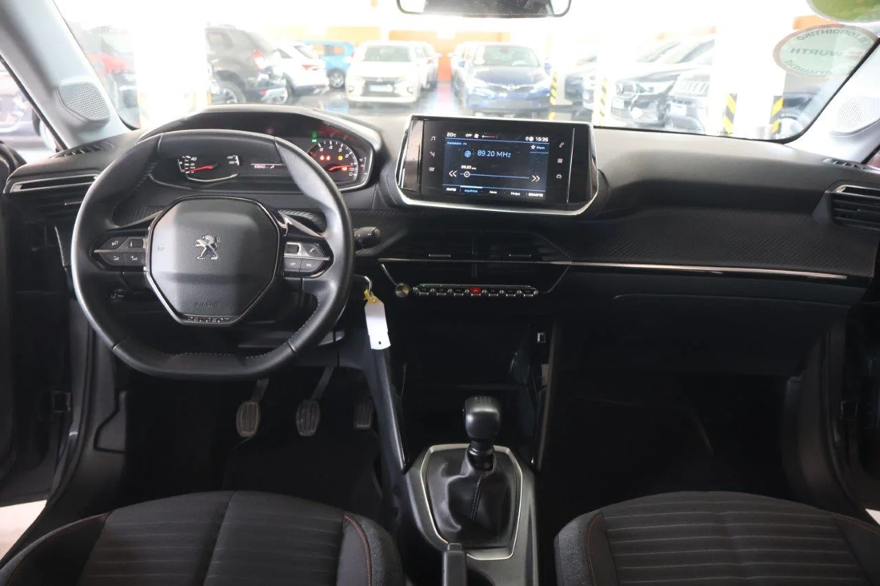 Peugeot 208 - View model 20