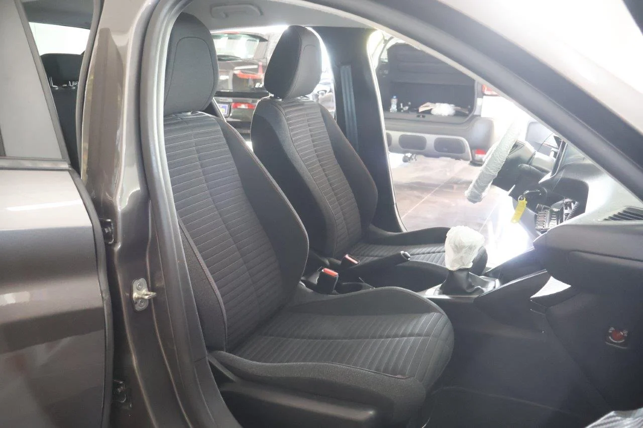 Peugeot 208 - View model 22