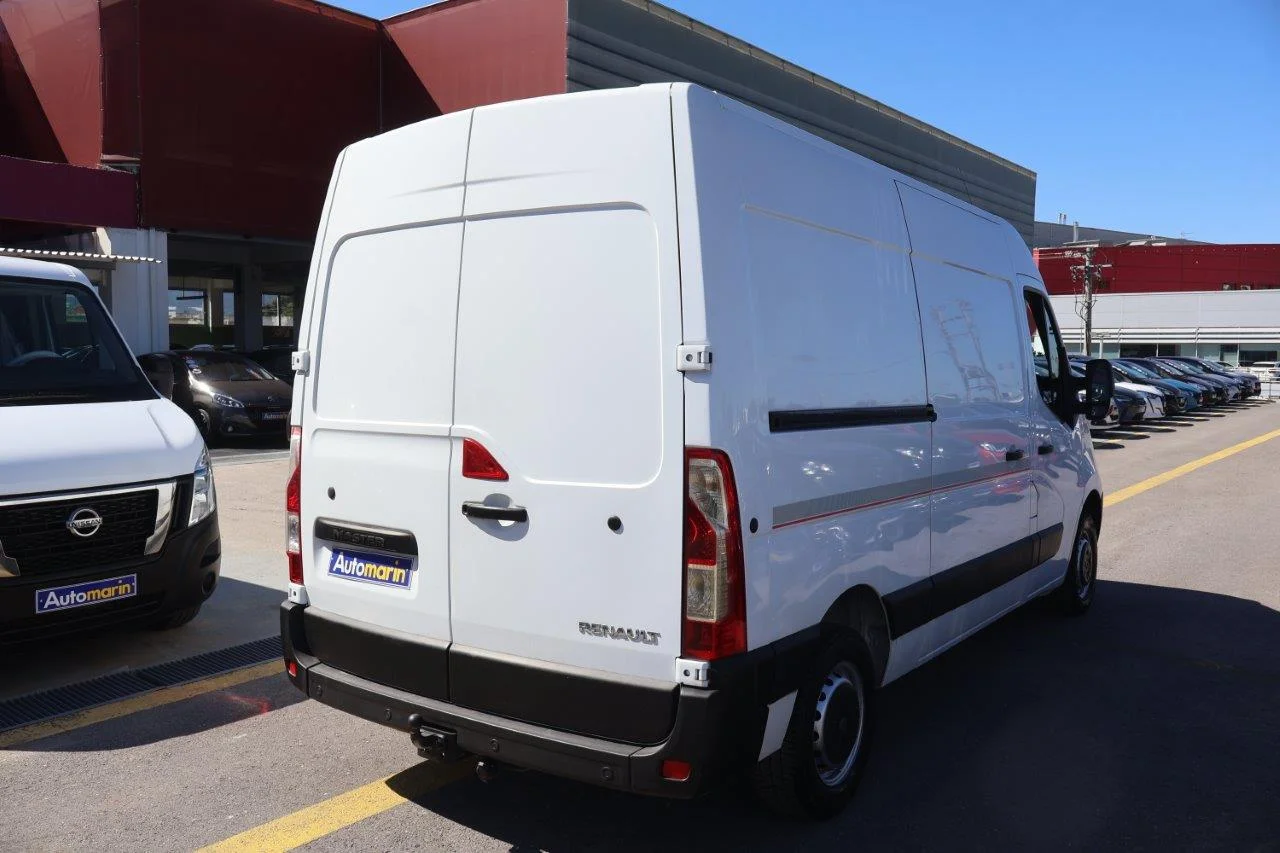 View 5 - Renault Master - 2019