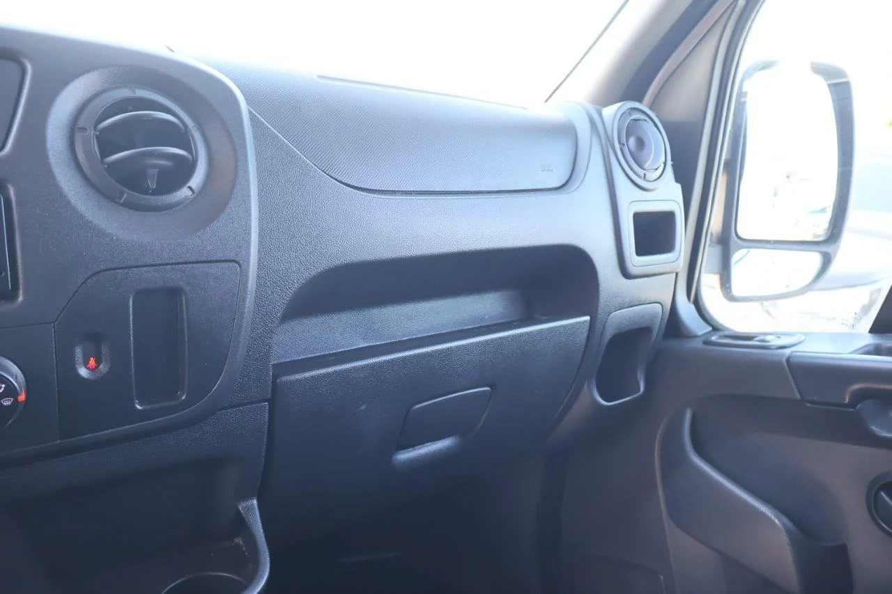 Renault Master - View model 29