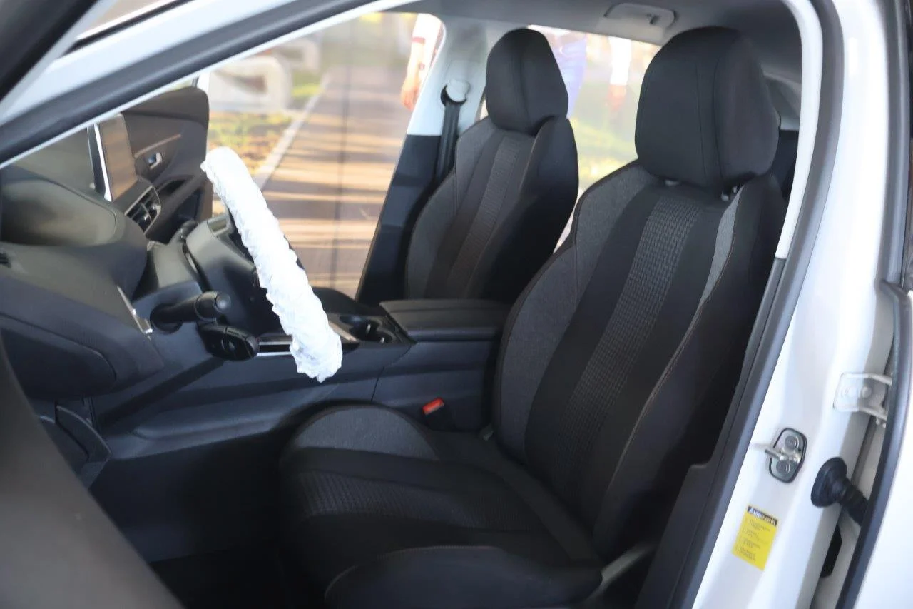 Peugeot 3008 - View model 22