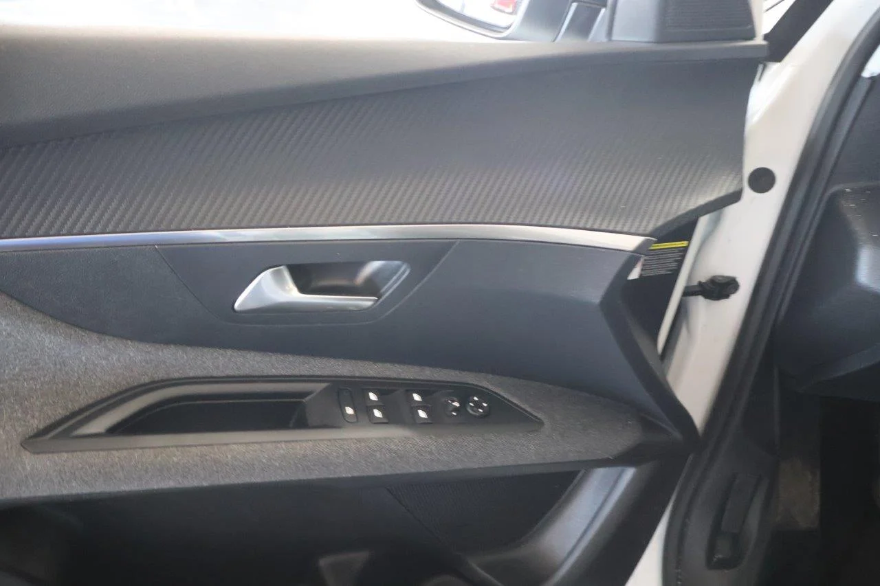 Peugeot 3008 - View model 34