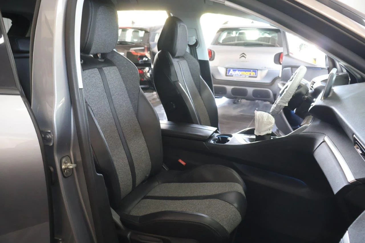 Peugeot 3008 - View model 23