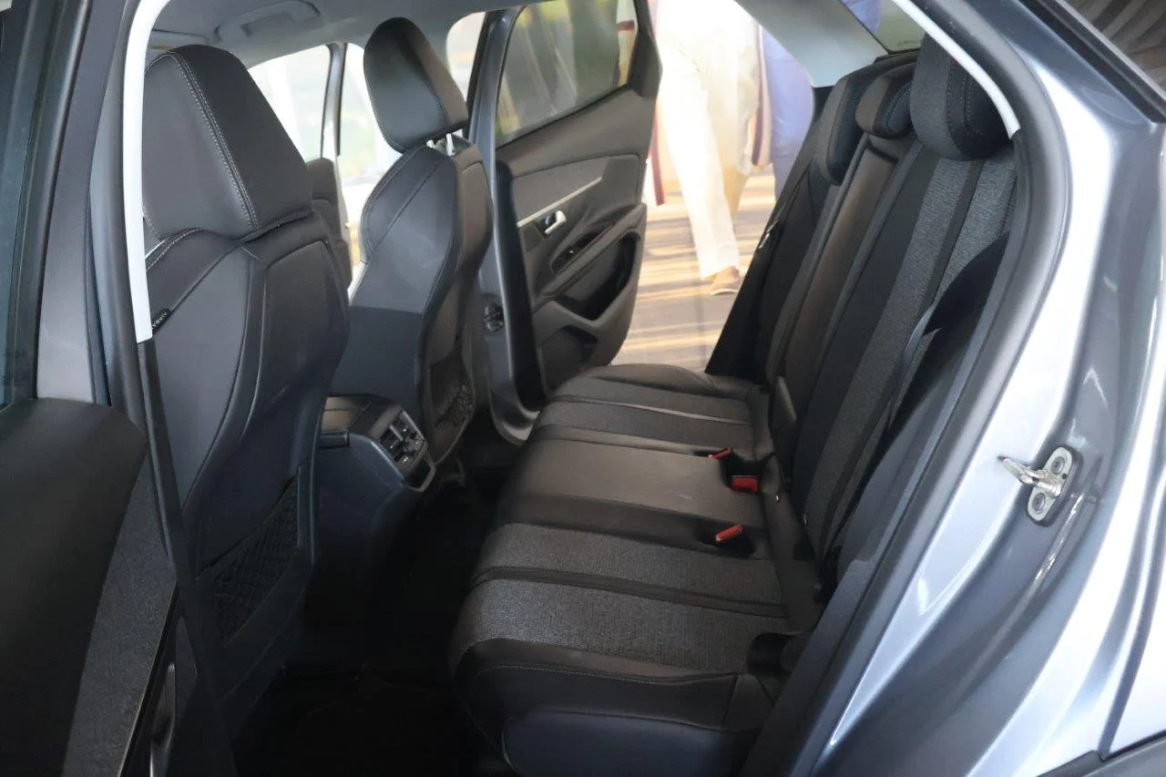 Peugeot 3008 - View model 25