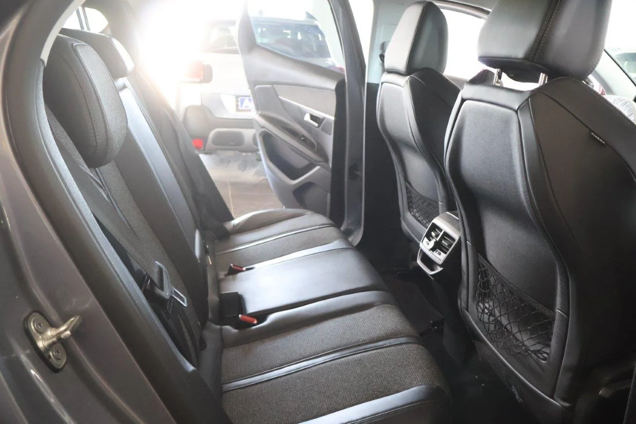 Peugeot 3008 - View model 27